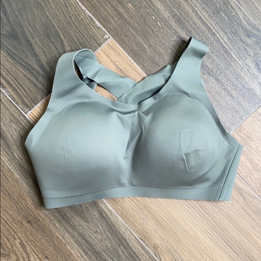 Lululemon bra